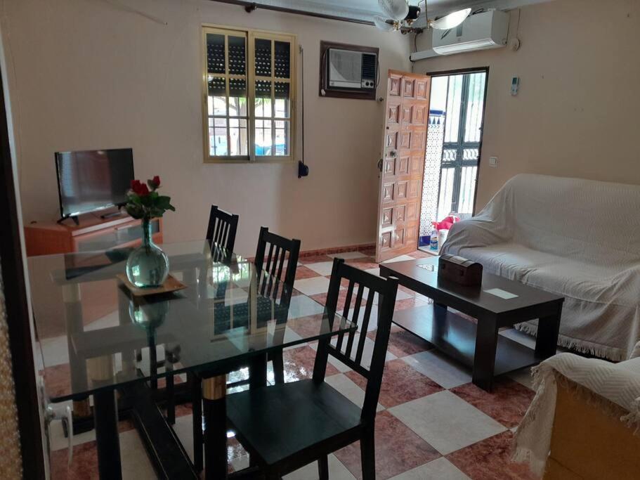 Appartement Disfruta De Un Barrio Tranquilo à Alcalá de Guadaira Extérieur photo
