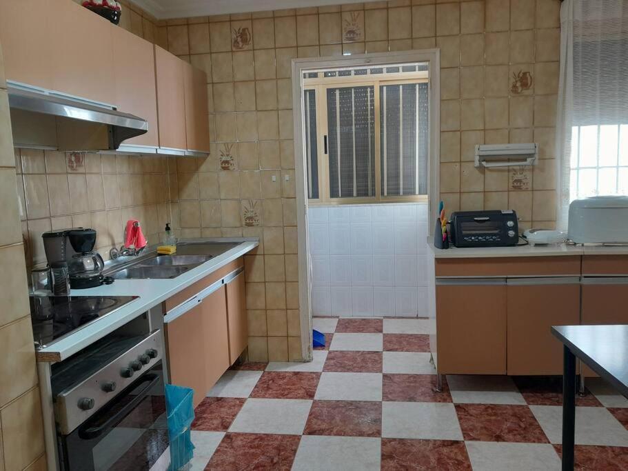 Appartement Disfruta De Un Barrio Tranquilo à Alcalá de Guadaira Extérieur photo